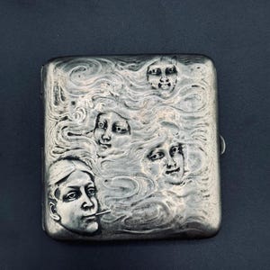 Portasigarette antico in argento sterling Blackinton Art Nouveau Smoking Man Dreaming of Ladies Gibson Girl Compact Smoker Gift Stash Box