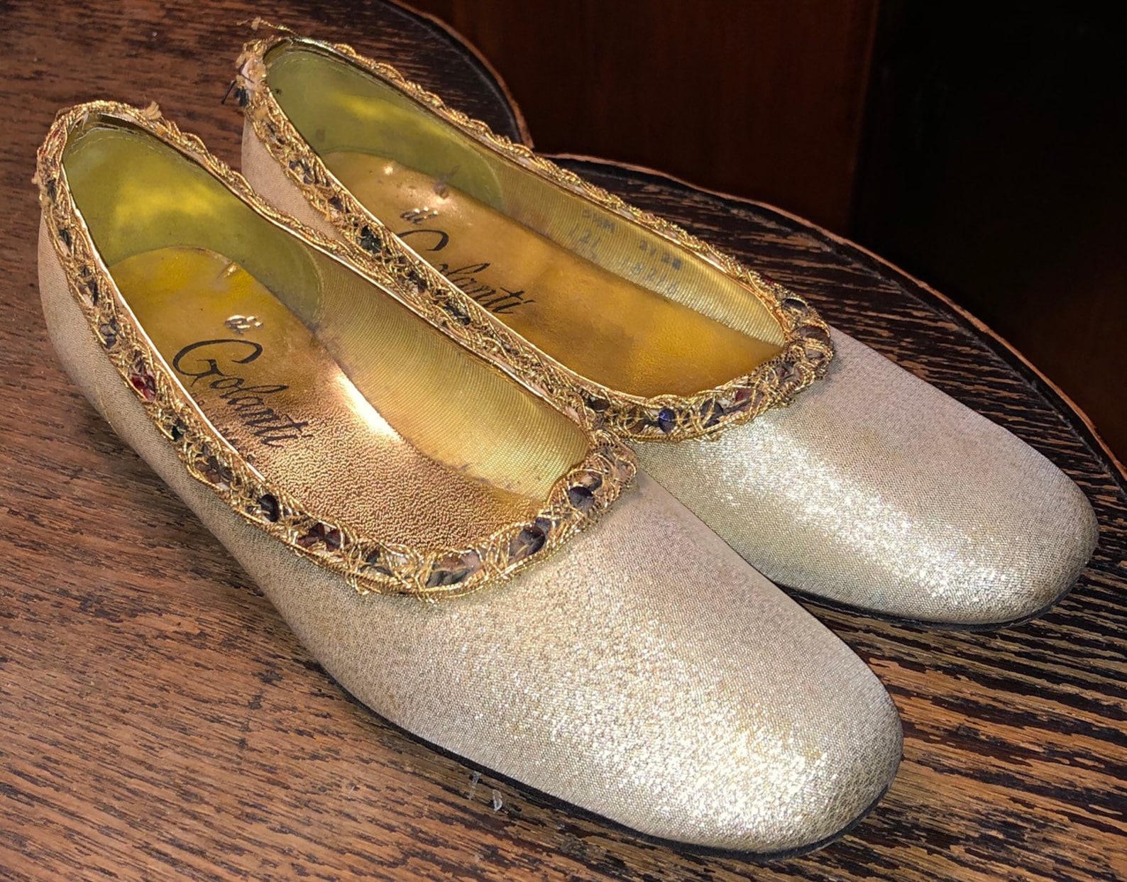 1960s gold lame flats di golanti originals size 5 1/2 slippers ballet slipper style lightly worn ladies shoes 1960s gold lame flats di golanti originals size 5 1/2 slippers ballet slipper style lightly worn ladies shoes