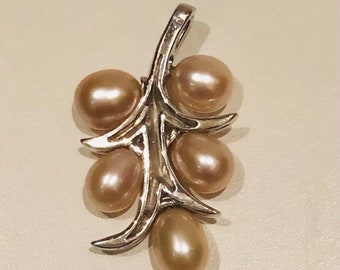 Elegant Vintage Sterling Pearl Spray Pendant Teardrop Shaped Pearls Mid Century Pendant Necklace