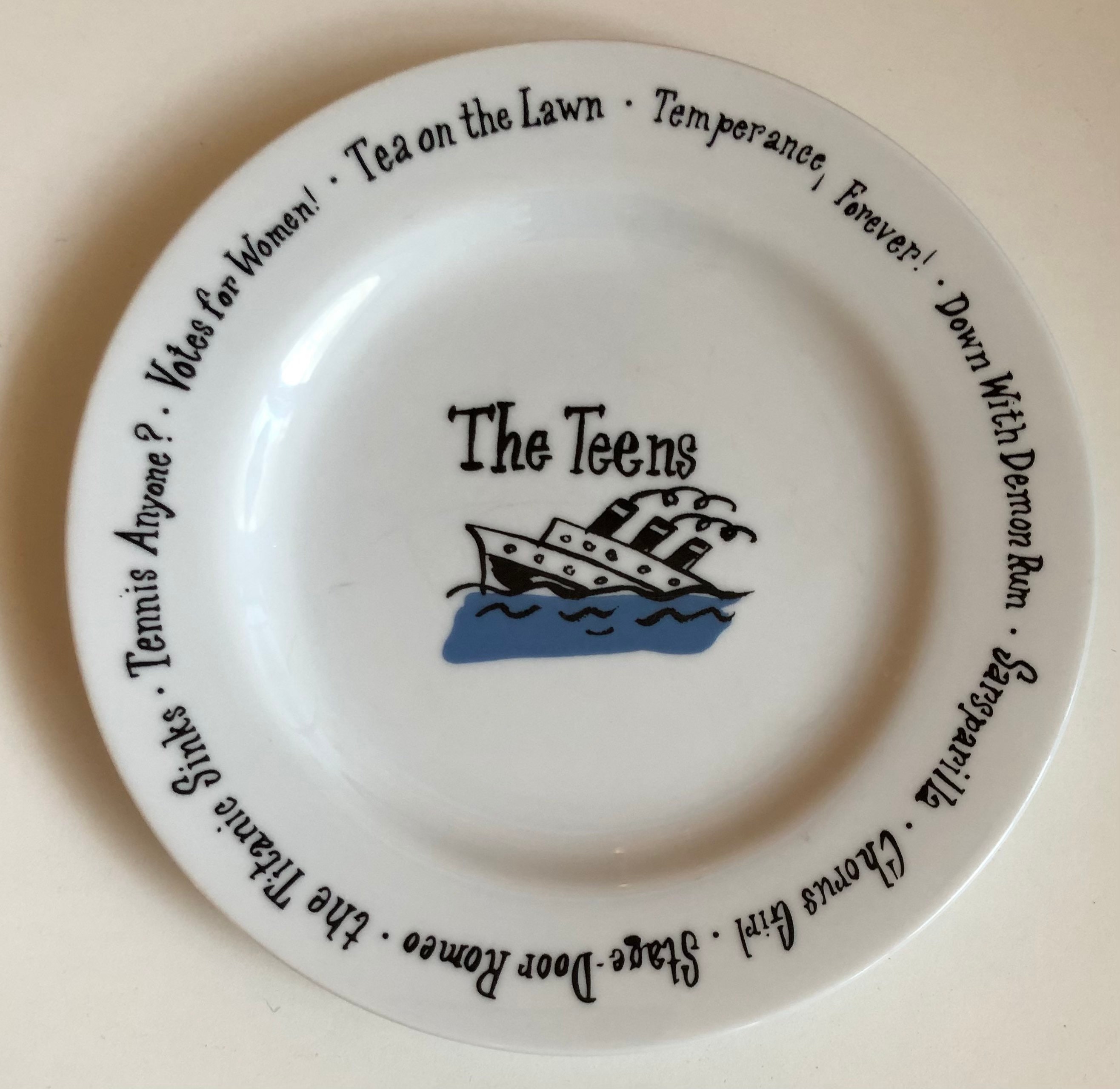 6 Vintage Pottery Barn Millennium Salad Plates Teens Twenties