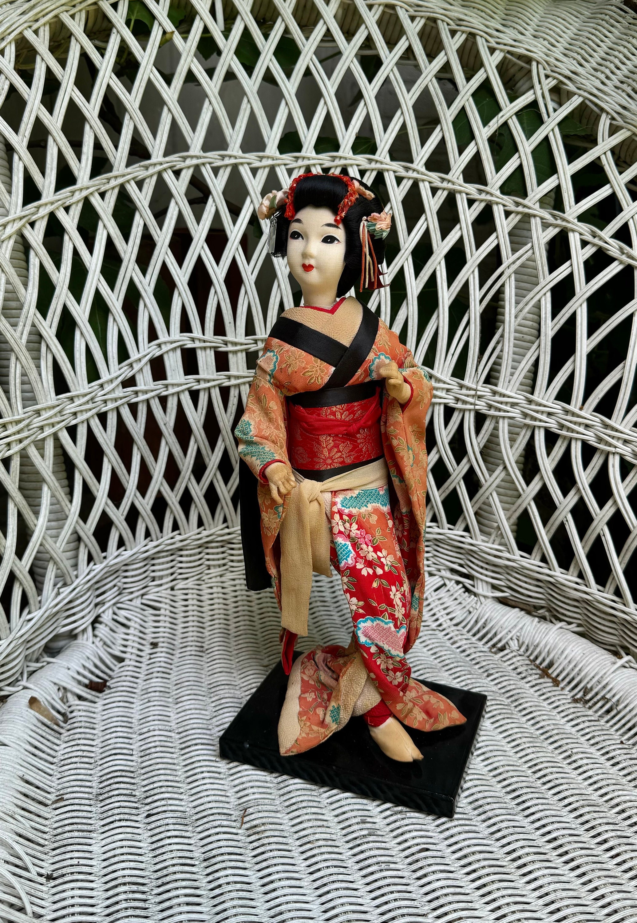 Vtg Japanese Geisha Girl Madame Doll Silk Floral Red Kimono