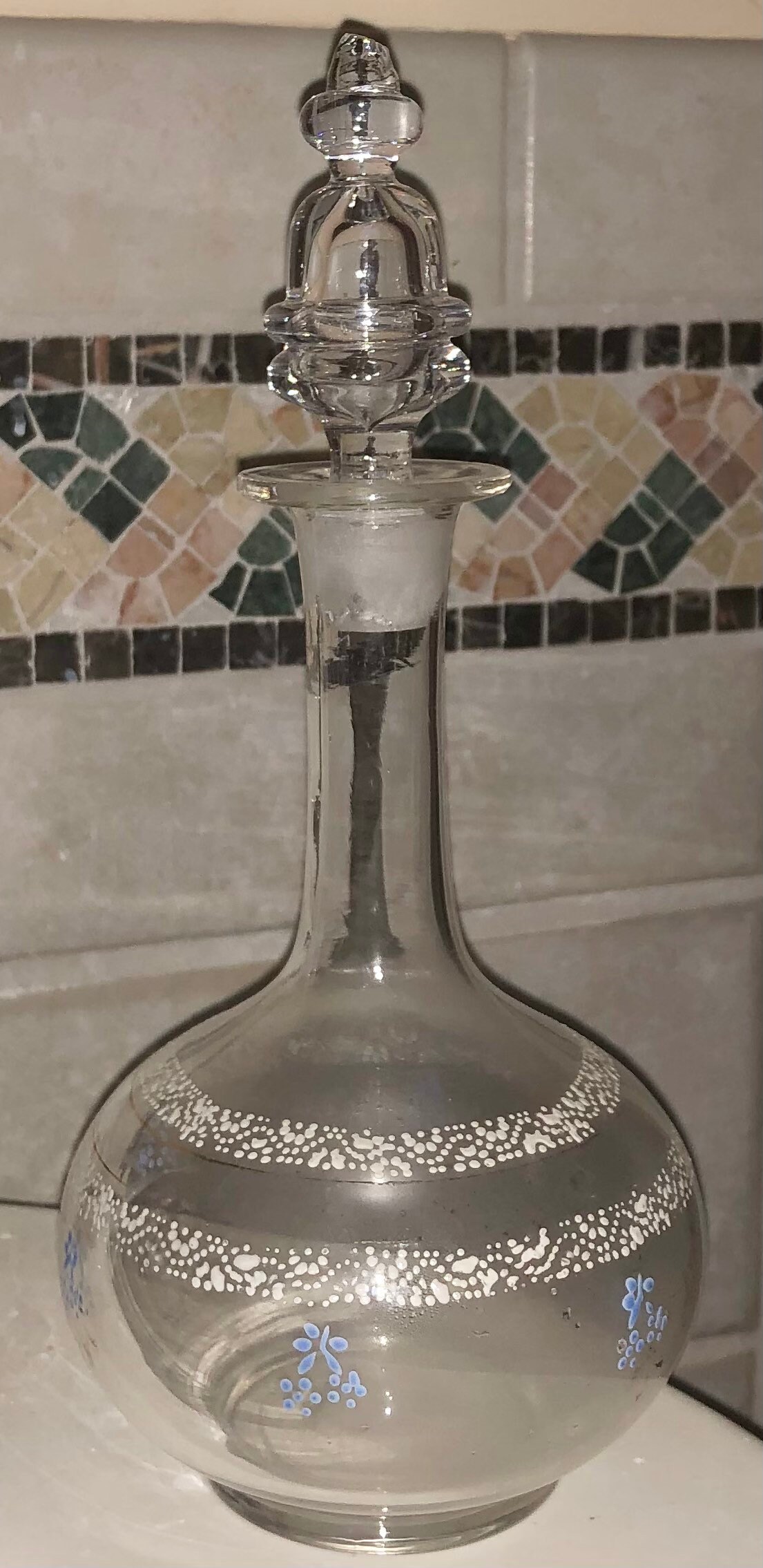 アンティークの吹きガラスチェコ製ボヘミアンガラスの精霊ボトル