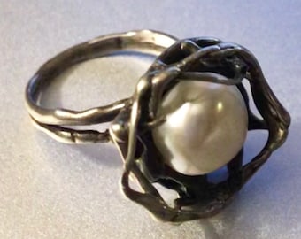 Israeli Brutalist Pearl Basket Sterling Silver Artist Signed Vintage Modernist Basket Ring