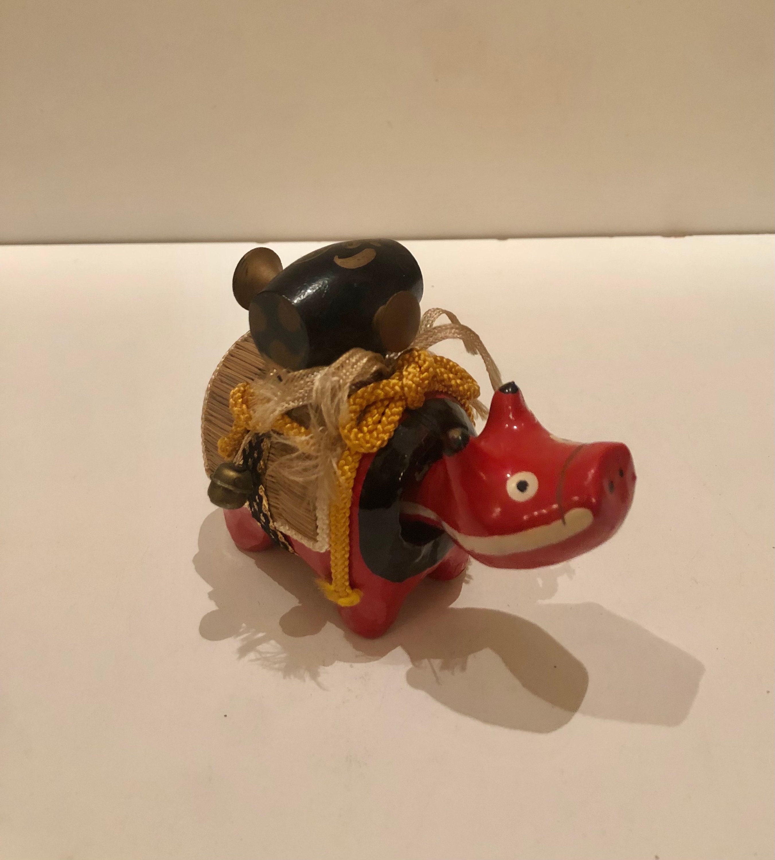 Yankee Harutan (Ginko G.I.D)ソフビ Very Cool Japanese Papier-mâché Bobble Head Akabeko Lucky Cow