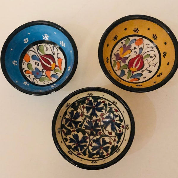 3 Hand Painted Turkish Pots Ceramic Mezza Set Herb Salt Dishes Trinket Dish Handmade Turkey Mediterranean Islamic Spice Pinch Bowls