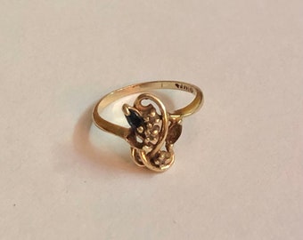Vintage Scrap 14K Gold Sapphire Diamond Ring sold for Setting missing stone 2 Grams Restoration Upcycling size 5 1/2 Pinky Ring Promise Ring