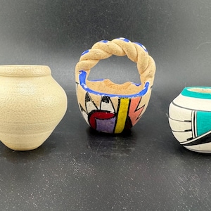 Süße Miniatur Acoma Keramik Töpfe Teeny Weedpot Bud Vasen Korb Puppenhaus Schaukasten Artikel Diorama Collage kleine handgefertigte Keramikschalen