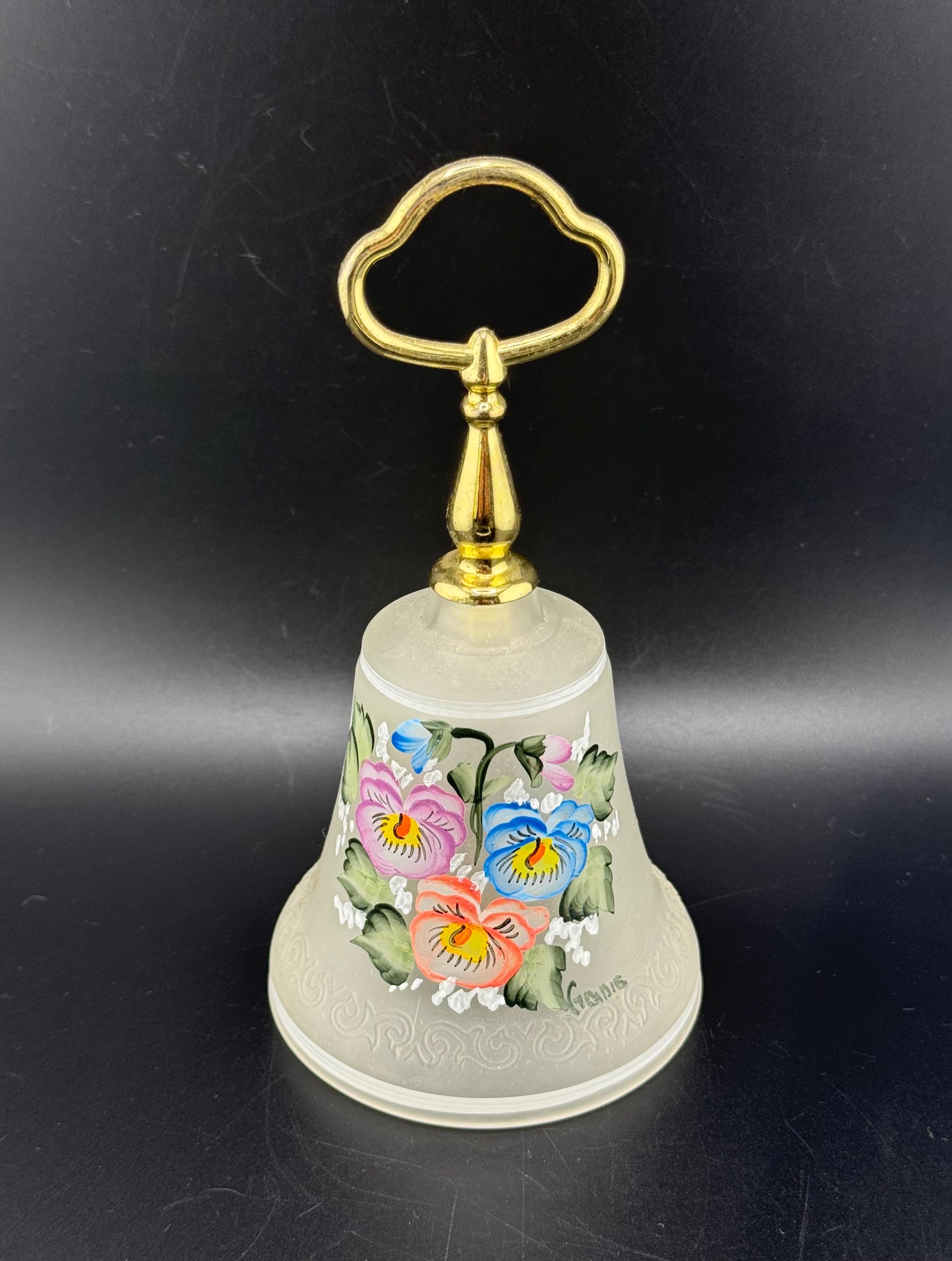 1970年代　ウェストモアランド　花柄リボン装飾 蓋付き小物入れ 1970年代 ウェストモアランド 花柄リボン装飾 蓋付き小物入れ