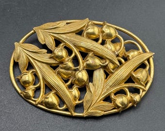Grande broche vintage muguet en laiton, épingle à manteau en laiton de style victorien, fleurs détaillées, cadeau romantique, cadeau d'anniversaire de mai