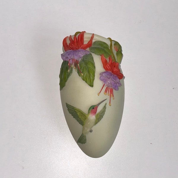 Vintage Hummingbird and Fuschia Wall Pocket Vase Ibis & Orchid Design Inc #131 Cast Marble Resin Pastel Floral Wall Art Miniature Weed Pot