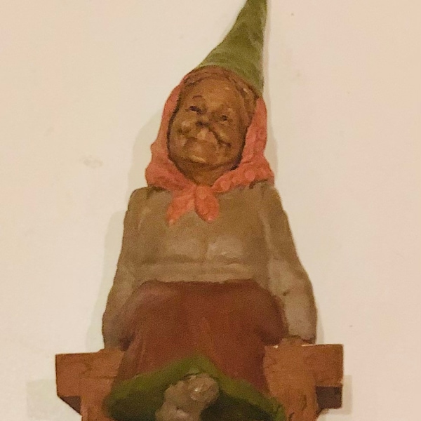 Early Retired Vintage 1984 Tom Clark Gnome Sculpture "Elizabeth" Cairn Studios Woodspirits Signed Statue Miniature Ed #34