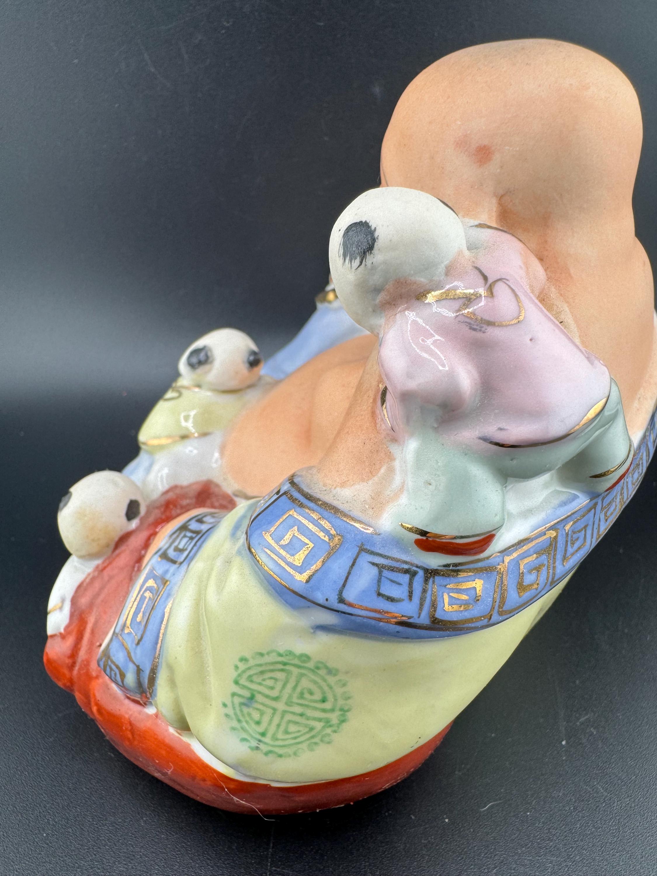 ヴィンテージ 中国製 幸せに笑う仏陀と五人の子供の像 幸運の東洋陶器 