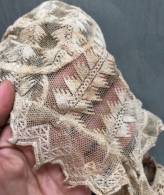 Victorian Lace Bonnet for Baby Delicate Antique L… - image 4