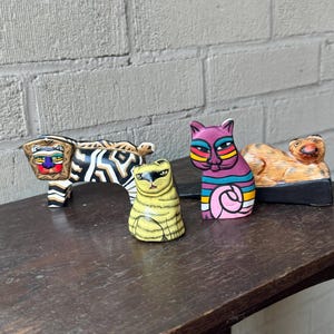 Vtg Wood & Papier Mâché Folk Art Cat Figures Laurel Burch Style Indonesian Kitty Door Stop Doorstop Mini Kashmiri Striped Tabby Purple Cat