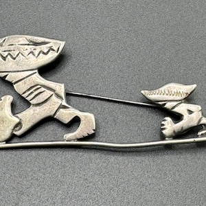 Mexican Folk Art Man & Child in Sombreros Brooch Handcrafted Adult and Minime Made in Mexico Silver