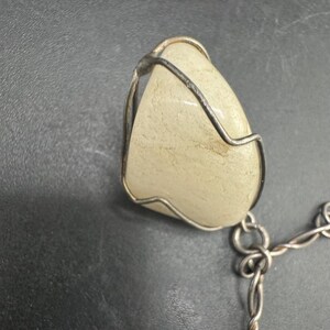 Pulseira vintage de ágata com pingentes, feita à mão com pedras polidas e gemas verdadeiras. imagem 7