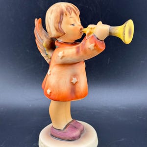 Vtg Goebel Hummel Little Gabriel Figurine #32 W Germany Reinhold Unger Sculptor Angel Girl w Horn 1970s-80s Musical Gift EUC Disc 5”