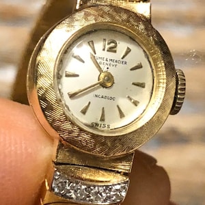14K Gold Diamond Baume & Mercier Vintage Ladies&#39; Wristwatch Circa 1960s-70s Retro Florentine Finish Gold Bracelet Band 17J 28 G