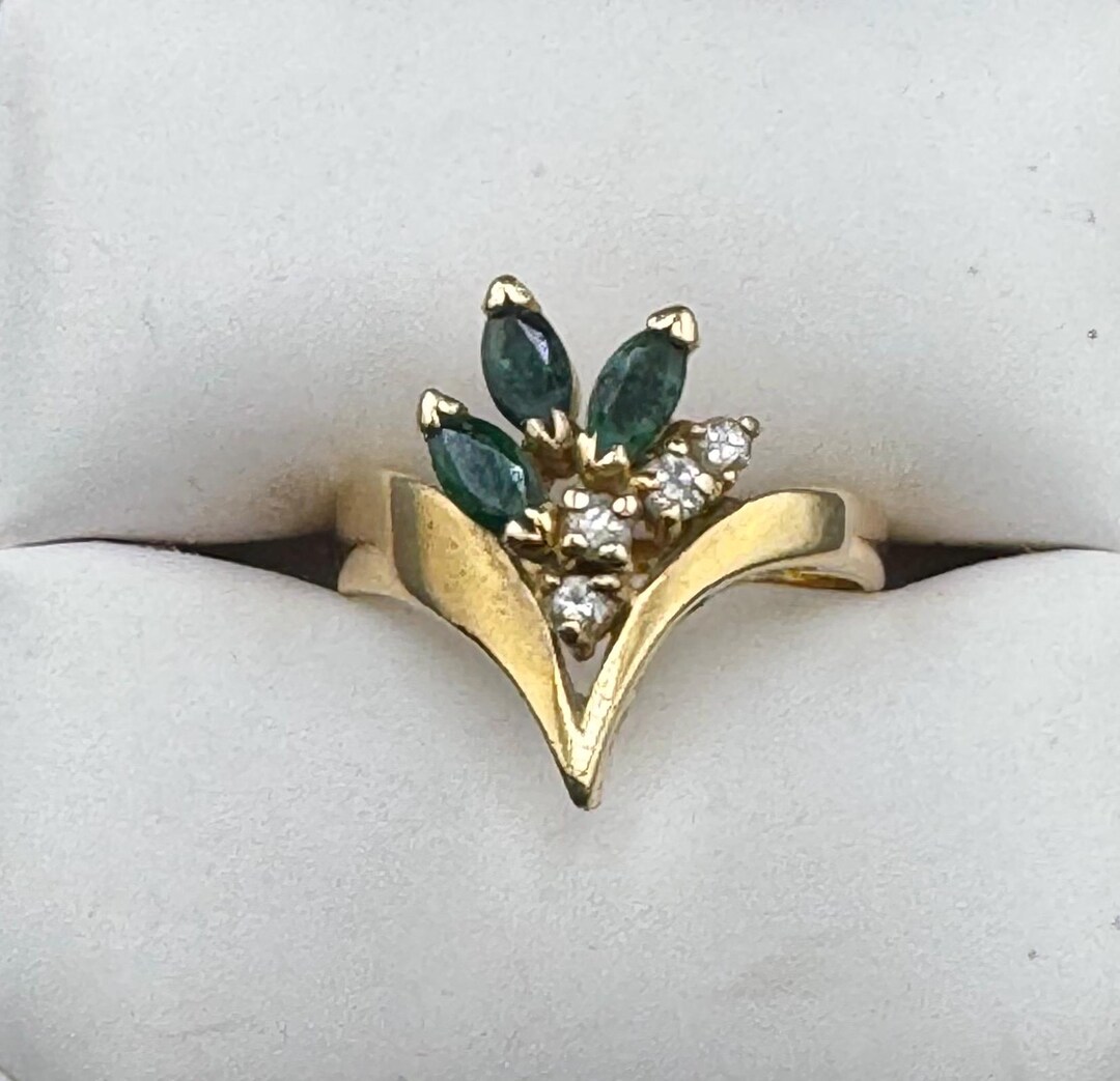 Vintage 14k Gold Marquise Emerald Diamond V Ring May Birthstone BH ...
