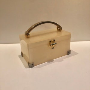 Mid Century Vintage Saks Fifth Avenue Lucite Purse Vintage MCM Lucite Box Purse 1950s Designer Purse Retro Moderne Lucite Rockabilly Purse
