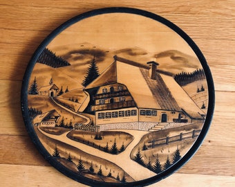 Handgesneden Pyrographic schilderachtige Vintage Duitse Zwarte Woud muur plaquette bergen Evergreens Zwitserse Alpen Man Cave rustiek decor