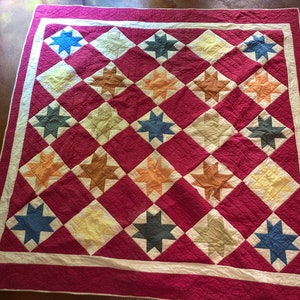 Vintage Country Quilt Sawtooth Star or North Star Bright Red! 87in x 83in AS IS Restore or Cutter Quilt Evening Star Quilt Cottage Core