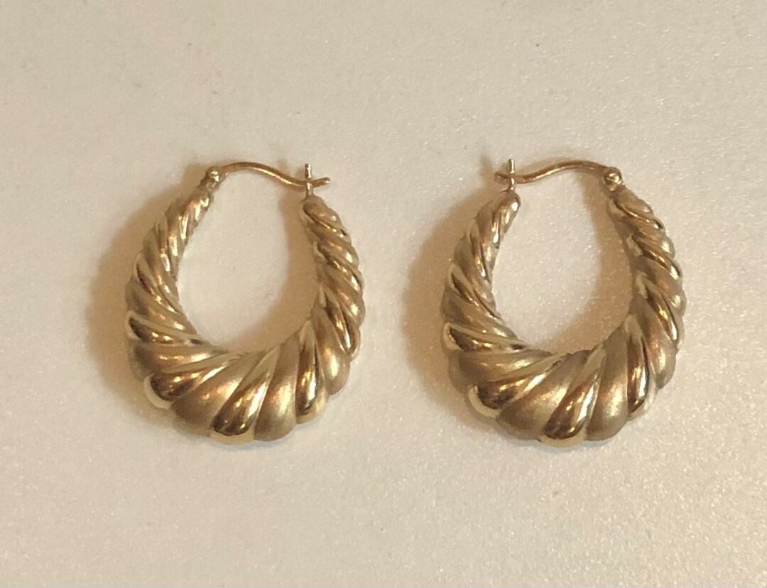 Gorgeous Vintage 14K Gold Hoop Earrings Scalloped Florentine Finish ...