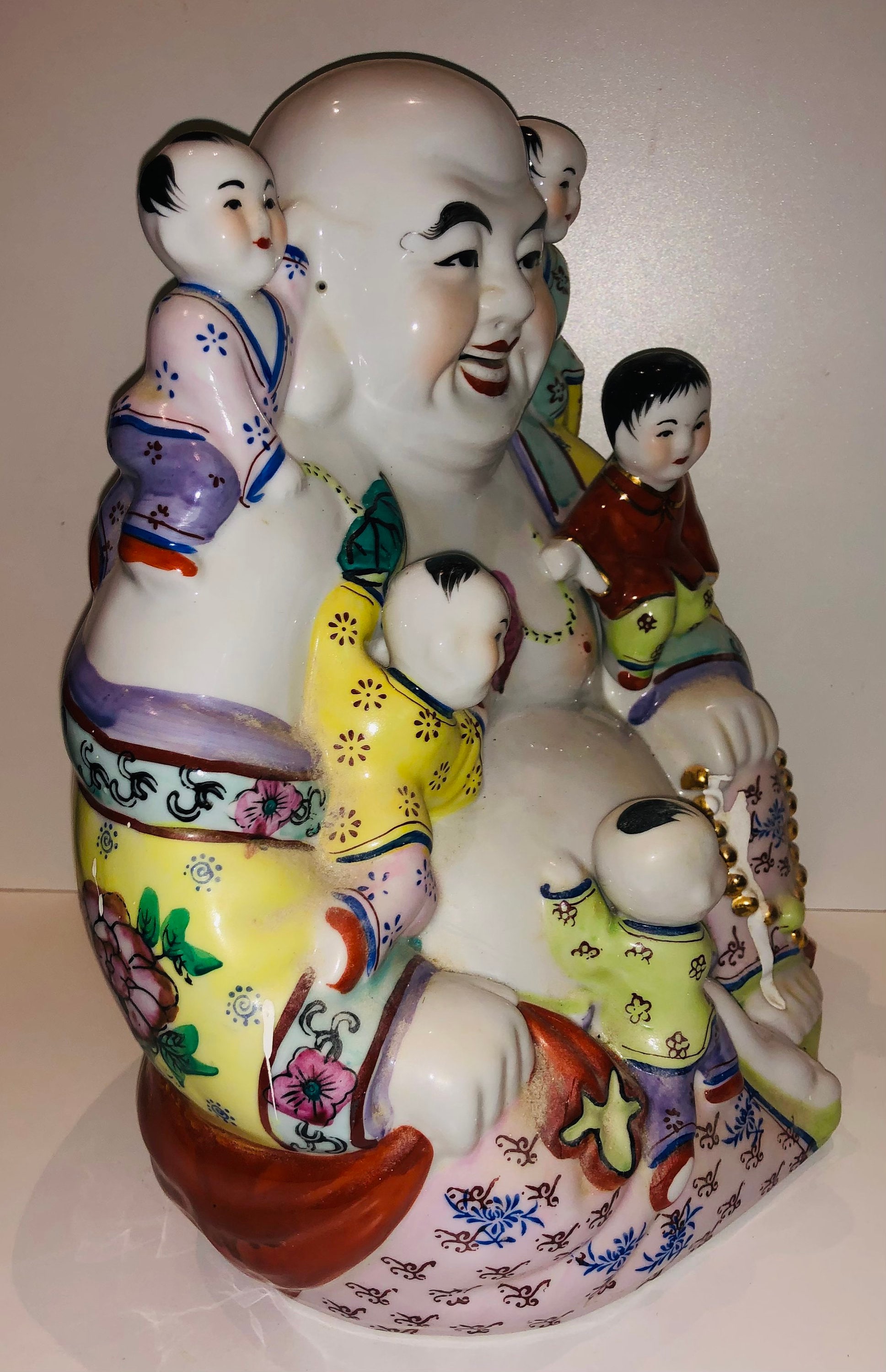 大きなヴィンテージの中国の幸せな仏像と5人の子供の像幸運の東洋の