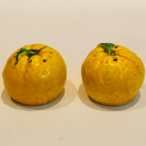 Tiny Vintage Mid Century Kitsch Miniature Lemons Salt and Pepper Shaker Set Made in Japan Cork Stoppers (no Tree)