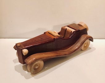 Vintage Wooden Roadster Model Car Statue for Parts or Restoration or Display Missing Headlight & Windshield As Is