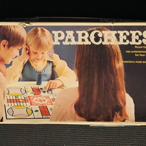 ヴィンテージ 1975 パーチーシ ボードゲーム ロイヤルゲームオブインディア セルコウ＆ライター 私の子供時代から！ダイスカップなし