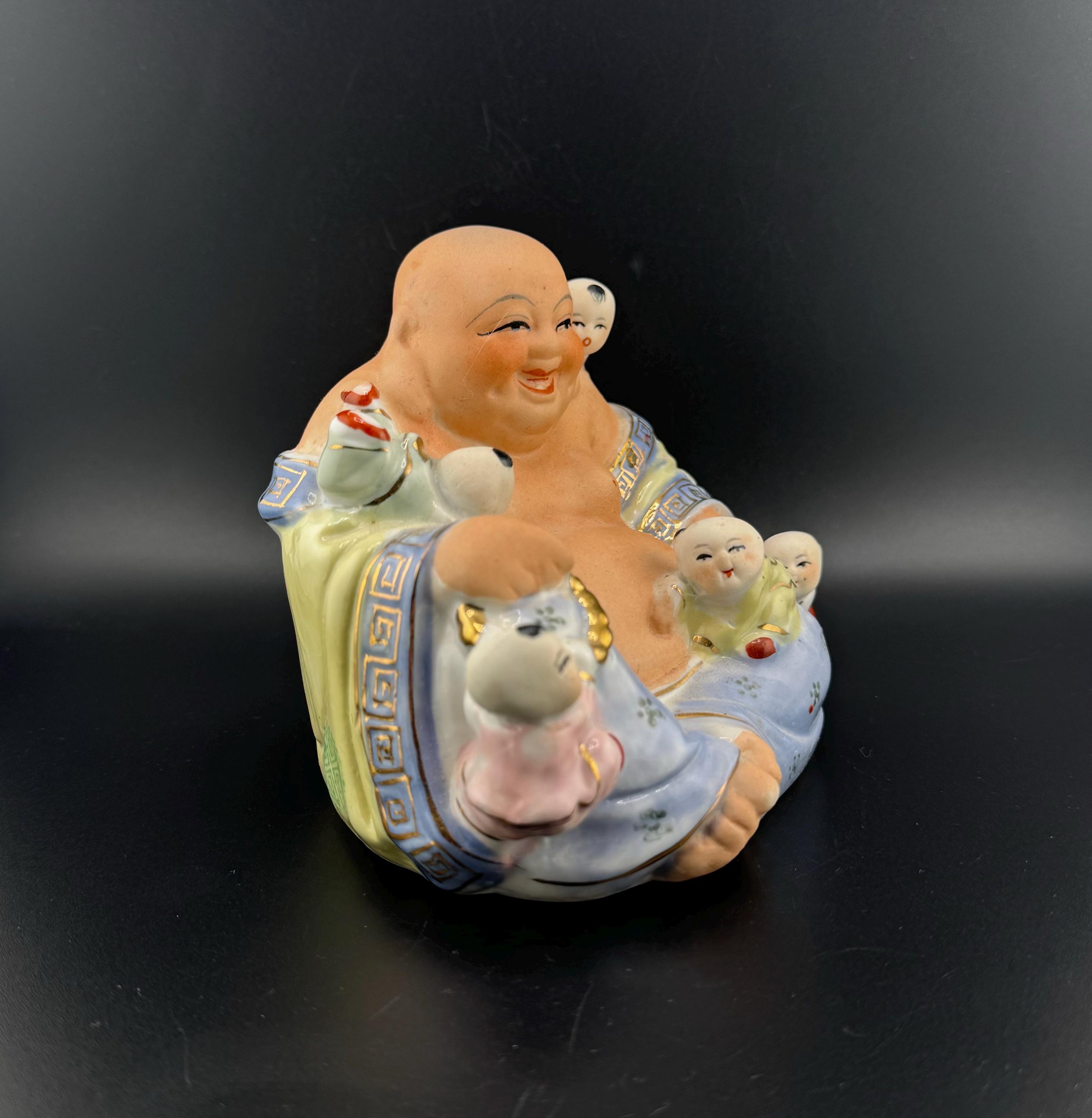 ヴィンテージ 中国製 幸せに笑う仏陀と五人の子供の像 幸運の東洋陶器 