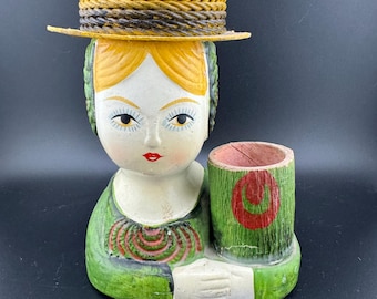Busto con testa di donna Mod in cartapesta degli anni '60, con rossetto e puntaspilli, Gemma Taccogna Style Royal Sealy, arte popolare giapponese, busto con testa di donna in cartapesta, così com'è