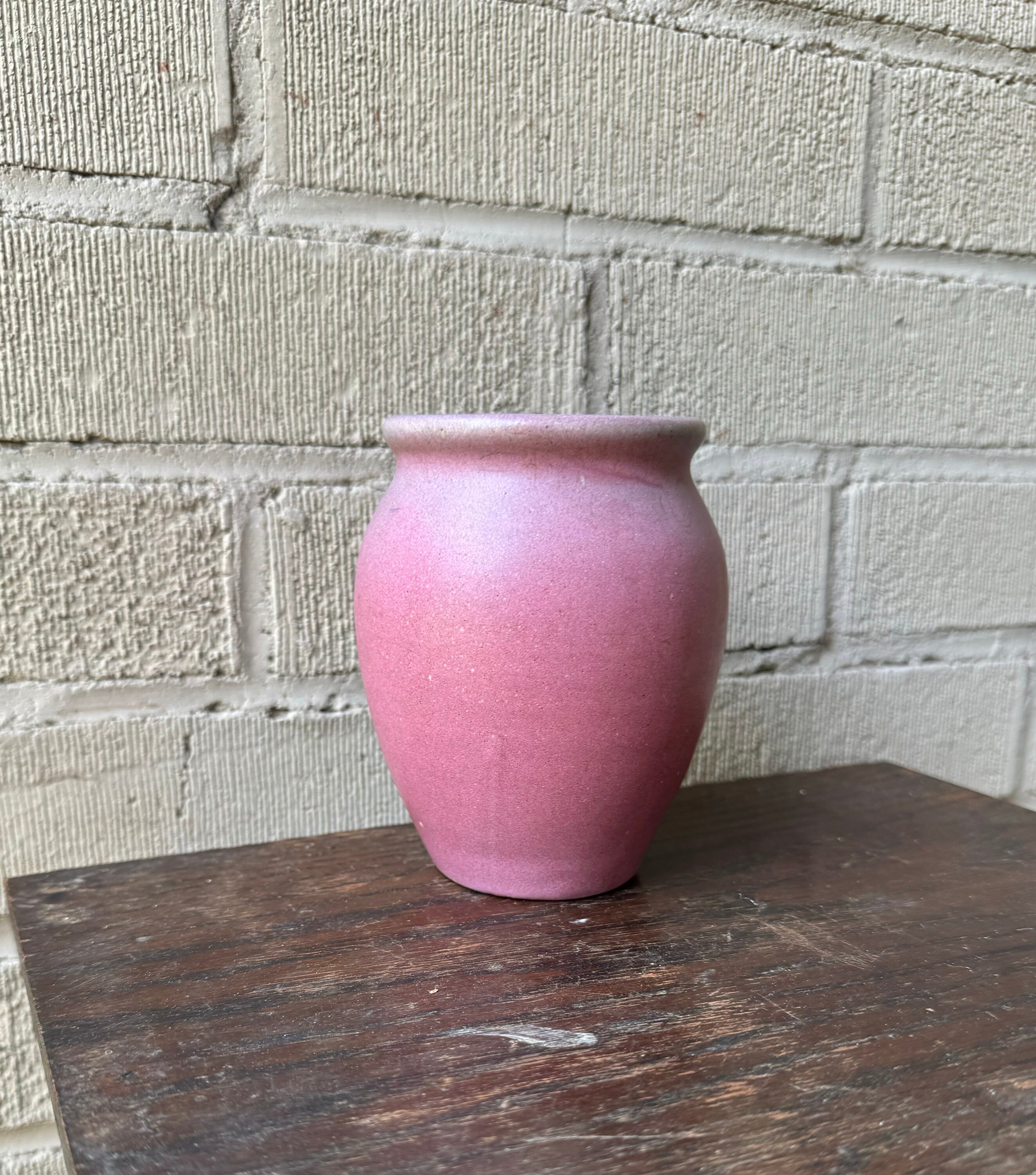 Old Mission Style Mauve Ceramic Bud Vase Weed Pot Rose Hombre