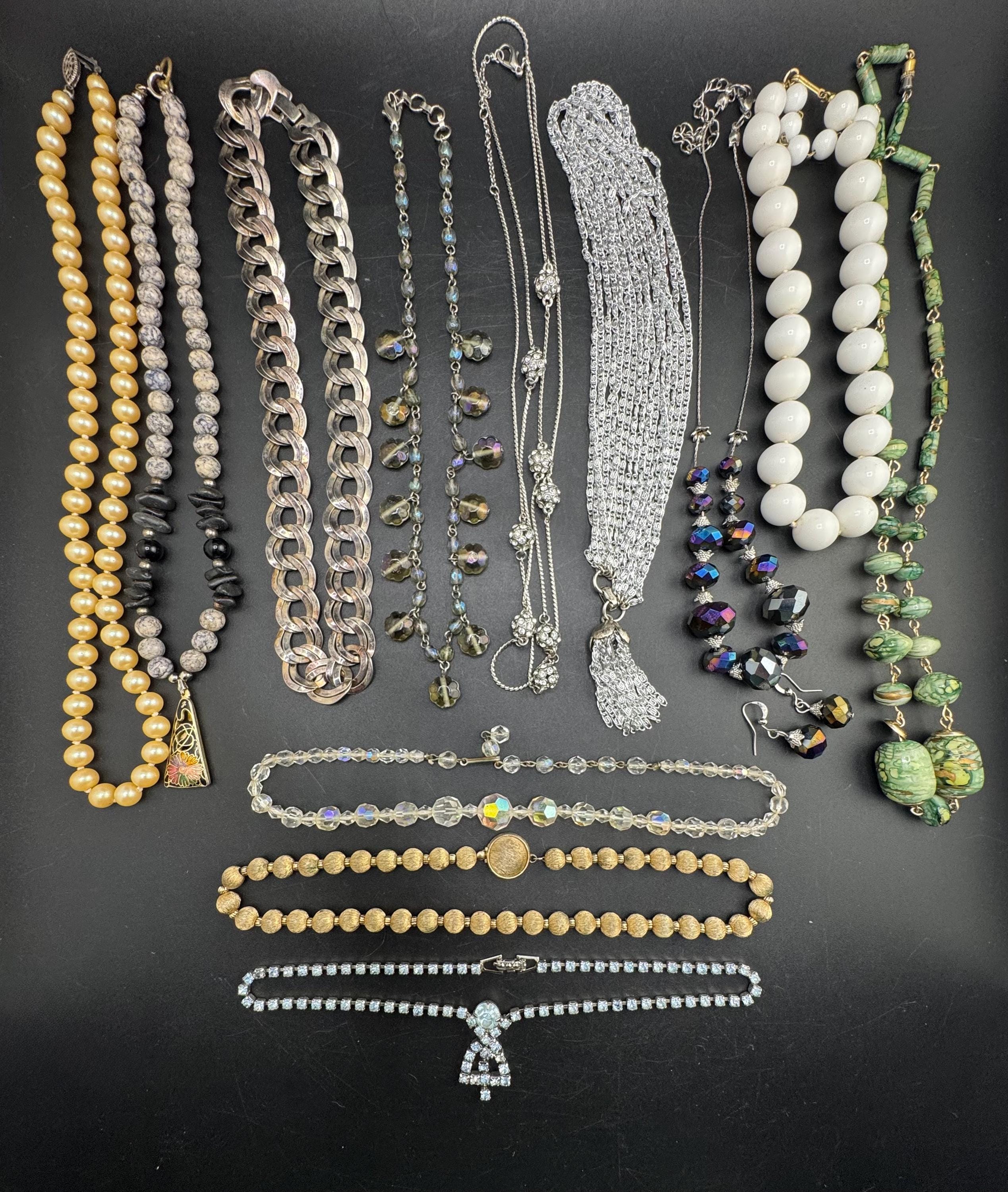 12 Vintage Necklaces Faux Pearls Rhinestone Chokers Aurora