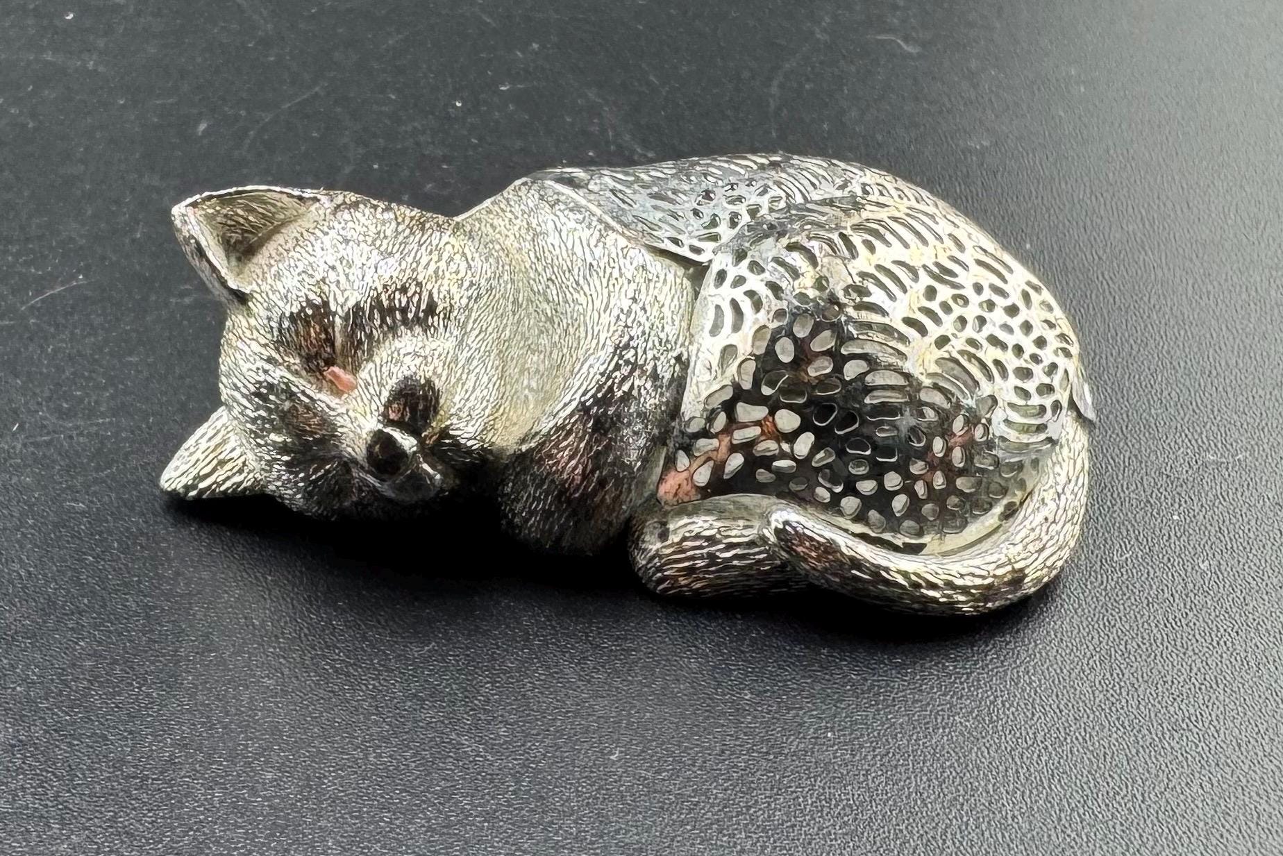 Vintage Christofle Silvered Sleeping Cat Lumière d'Argent Silverplate French Kitten Figurine Curled Up Pierced Metalwork No 96 Discontinued