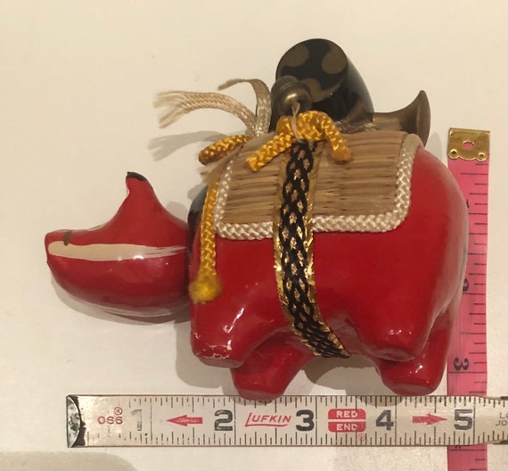 非常にクールな日本の張り子の首が揺れる赤べこ幸運の牛の置物 - Etsy 日本