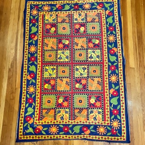 Vintage Floral Tapestry Wall Hanging Indian Style Cotton Table Cover Bed Covering Hand Stitching Hippie Meditation Room Yoga She Shed Decor