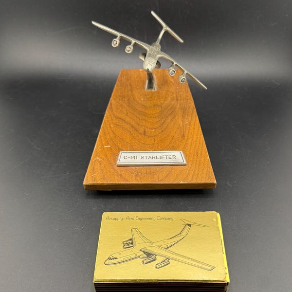 Vtg Mid Century Model Lockheed C-141 Starlifter Airplane Statue & Airsupply-Aero Engineering Company Bridge Playing Cards Employee Perks