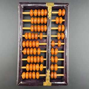 Calculadora antigua de madera y latón con forma de flor de loto, ábaco chino, marca de matemáticas antiguas, estilo retro, para escuela, República Popular China, 9 varillas, 63 cuentas