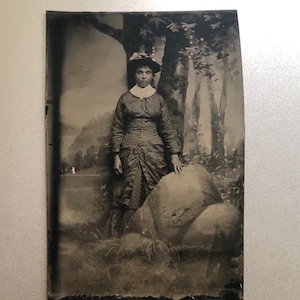 Terrific Humorous Antique Tintype Photo of Lady or Girl W Shocked Facial Expression Wide Eyed Face 1800s