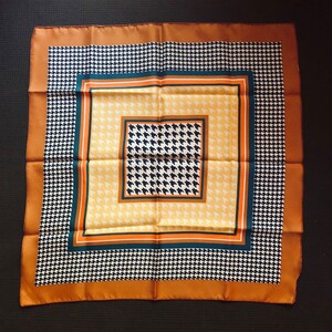 1960s-70s Vintage Scarf Head Covering Bright Earthtone Brown Yellow Orange & Black and White Herringbone Pattern