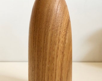 Magnifique vase en bois tourné à la main par l'artiste, daté 1988, vase en bois Chinaberry vintage J.J. Enquête ? Vase bourgeon en bois Art populaire rustique