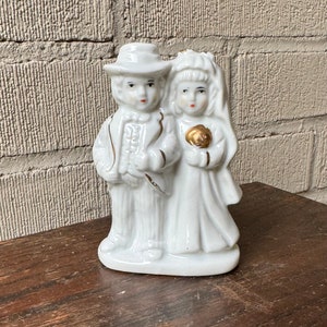 Vtg Bride and Groom Wedding Cake Topper Bridal Couple Especially for Sophia Ann made in Taiwan 1980s White Porcelain Gold Bouquet