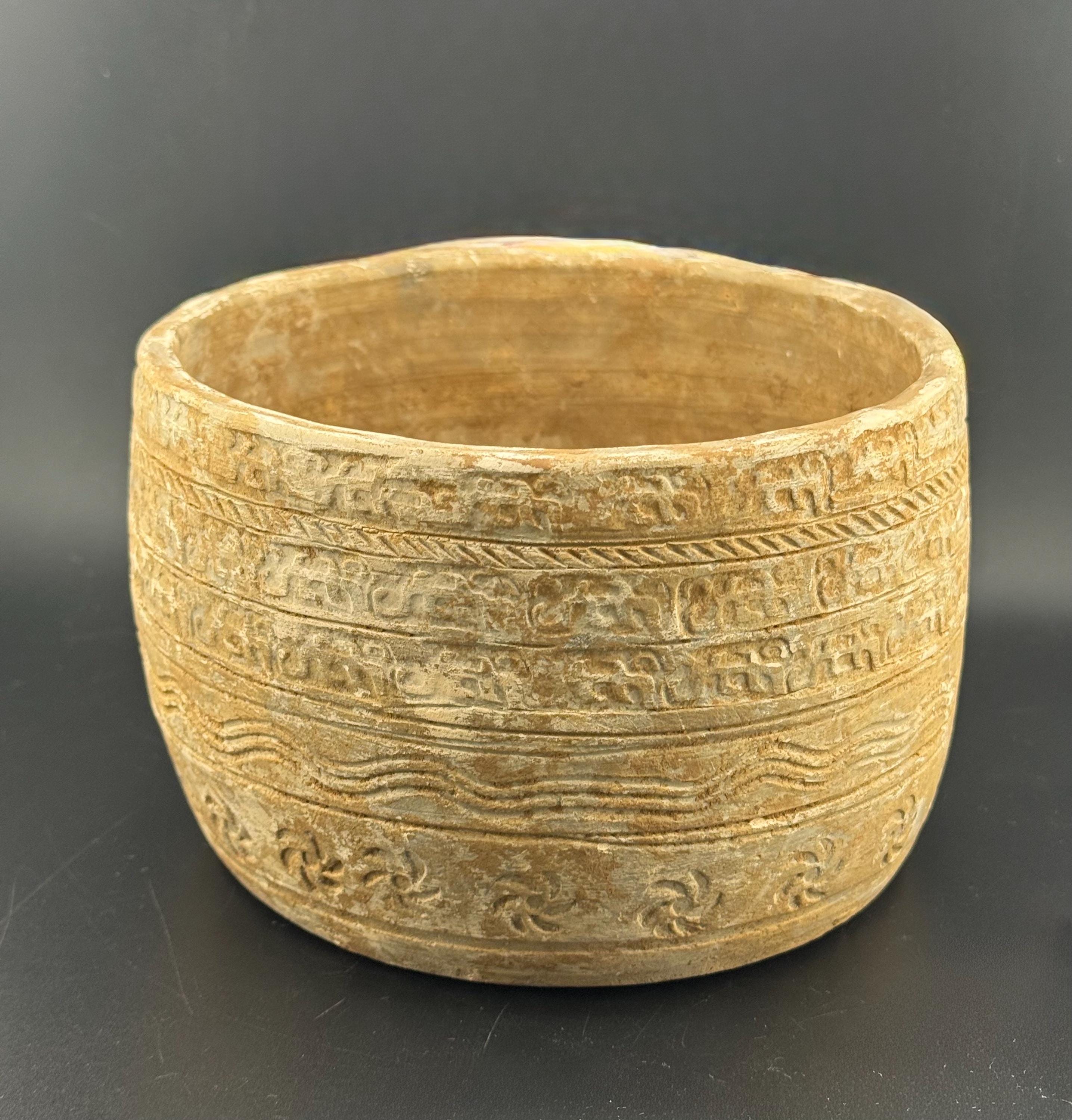 African clay water vessel - Etsy 日本