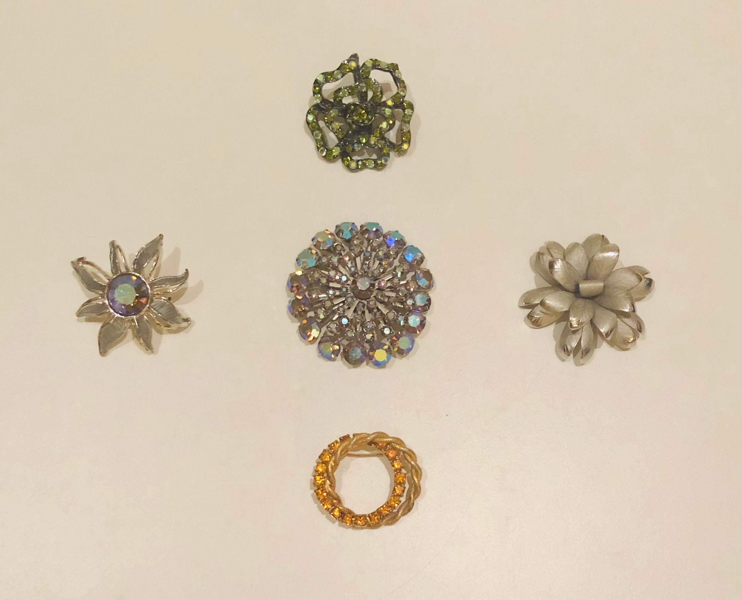 Wholesale job lot of 100 Metal Gold Silver key rings crystal bling