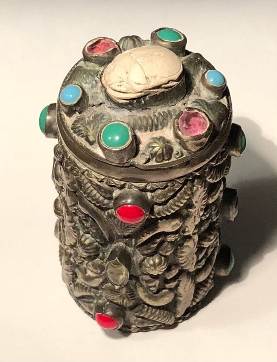 素晴らしいアンティークエジプトスカラベシルバーレポーズ小物入れ