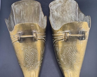 Antique Brass Spanish Conquistador Stirrups Colonial Hand Engraved Chasing Brazilian Slipper Shaped Stirrups Wall Art 70 Oz!