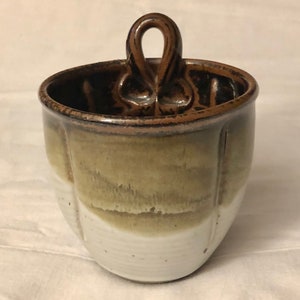 Vintage Ceramic Wall Pocket In Beautiful Earth Tone Vase Handmade Farmhouse Crockery Vase Utensil Catch All Bowl Vase