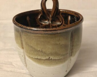Vintage Keramik Wandtasche In der schönen Erdton Vase Handgemachte Bauernhaus Geschirr Vase Utensil Catch All Bowl Vase